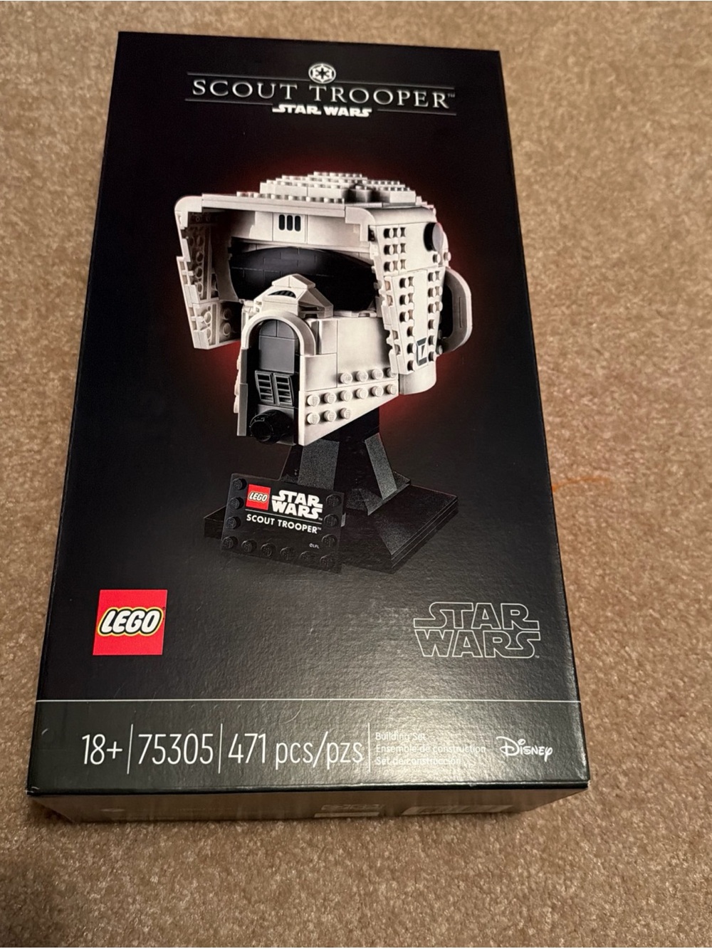 New In Box LEGO Star Wars Scout Trooper Helmet (75305) building set - Picture 3 of 6